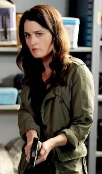 Robin Tunney