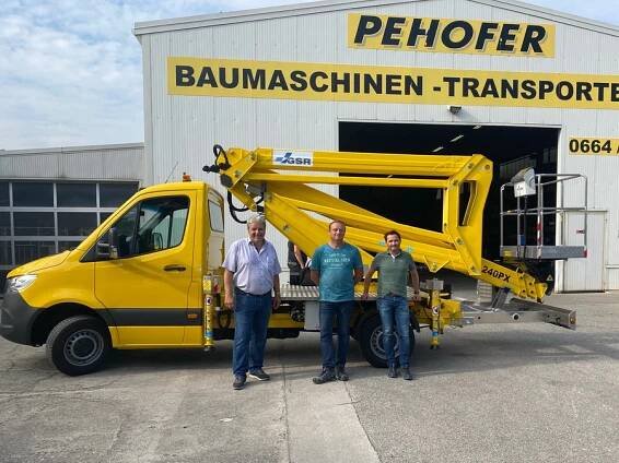 Pehofer GmbH erhält zwei GSR B240PX
