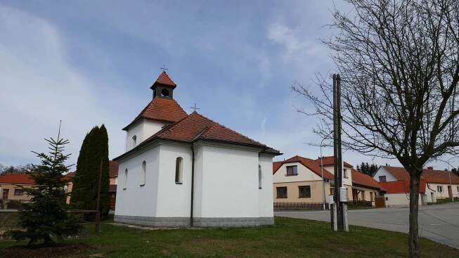 Fotografie - Horní Lhotice - kaple Ducha Svatého - 05.04.2021