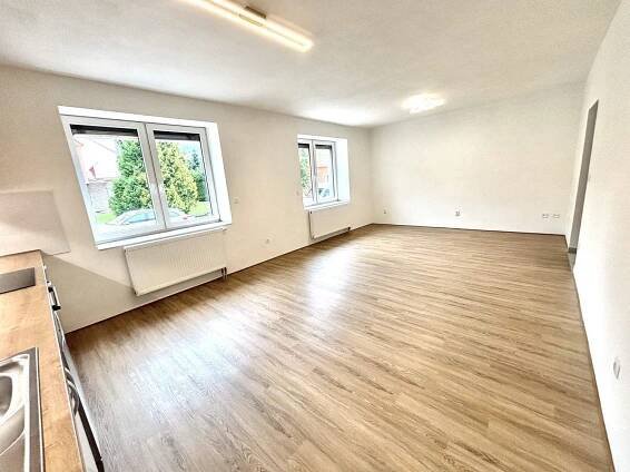 Pronájem bytu 2+1 73 m², K Bukovinám, Brno - Kníničky