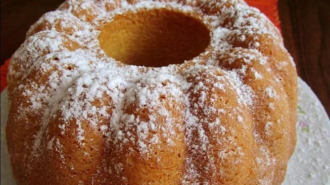 Recept na bábovku z pomazánkového másla: Proč ho využít do moučníku?
