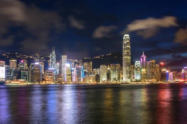 Vitalii Sharavara - Hong Kong Night