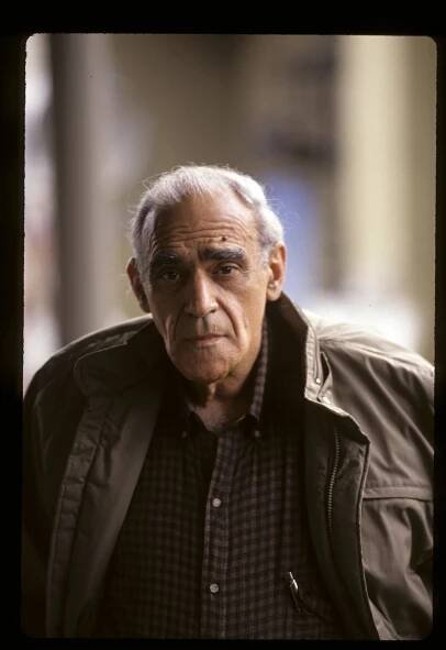 Abe Vigoda in MacGyver (1985)