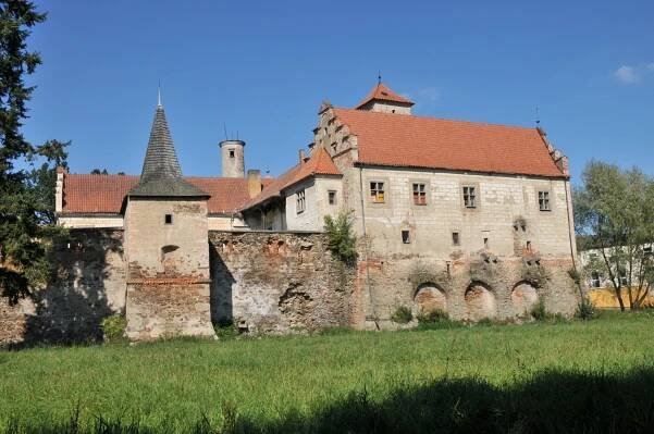 Zámek Červená Řečice