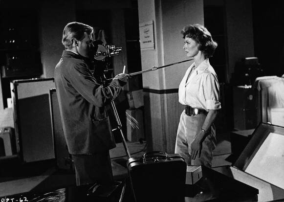 Karlheinz Böhm, Moira Shearer - Šmírák - Z filmu