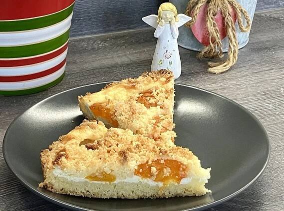 Drobenkový koláč s tvarohem a ovocem - fotografie receptu - TopRecepty.cz