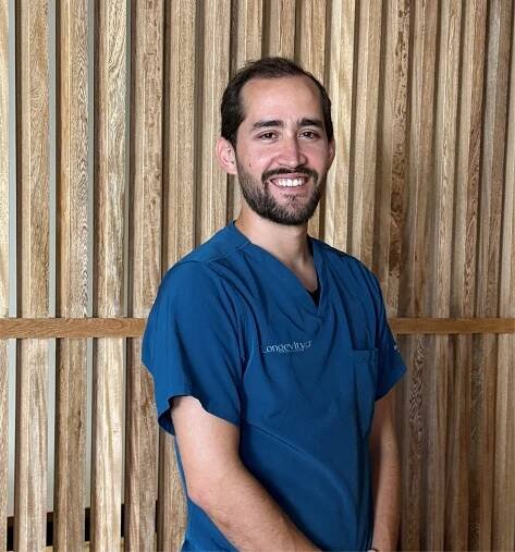 Dr. Andrés García Aburto, DDS