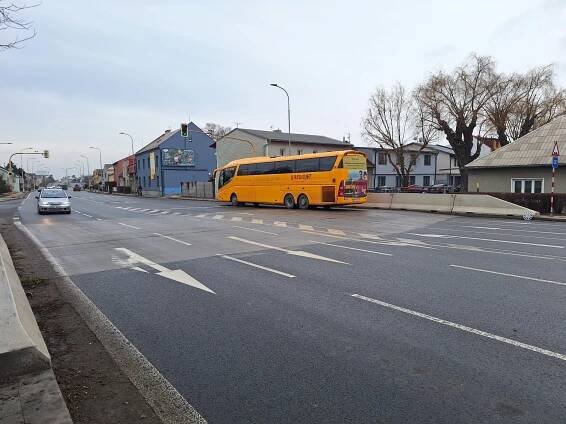 Rušný tah na Přerov v Olomouci přiškrtí půlroční přestavba mostku