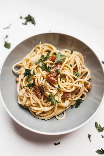 Cream Adds Extra Lusciousness to Spaghetti Carbonara