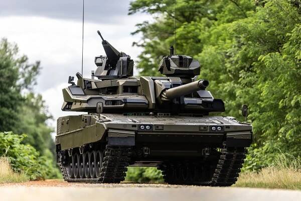 EMBT: Francouzsko-německá konkurence německého tanku KF51 Panther