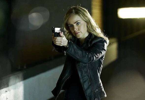 12 opic - Rok opice - Z filmu - Amanda Schull