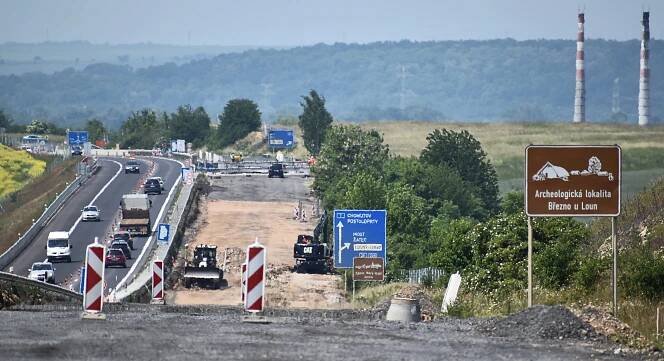Dálnice u Loun se otevře až v září. Kompletní D7 má být hotová v roce 2028