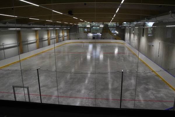 Ice Aréna Kateřinky vstupuje do zkušebního provozu - Praha 11