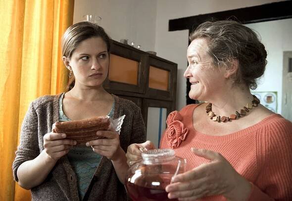 Heiter bis tödlich - Zwischen den Zeilen - Die Wurst im Horst - Z filmu - Josephine Schmidt, Petra Welteroth