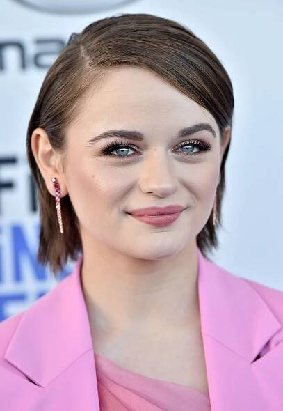 bixie - Joey King