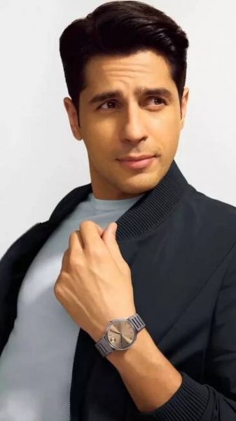 A look at Sidharth Malhotra's dapper fashion moments