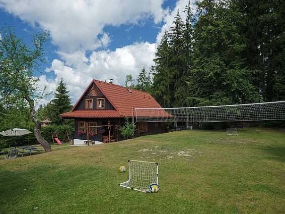 Hřiště nad domem - pronájem chalupy Horní Bečva - foto 18