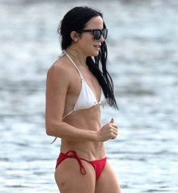 Andrea Corr looked sensational as she stripped to a bikini in Barbados