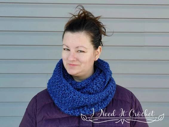 Falling Feathers Cowl - Free Crochet Pattern