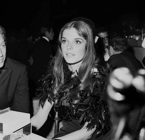 Samantha Eggar At A Los Angeles Party.