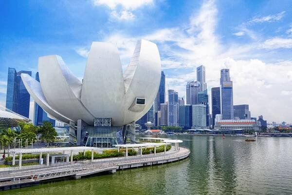 Letecky do Singapuru na Velkou cenu F1: 4 noci v hotelu a celodenní vstup na okruh