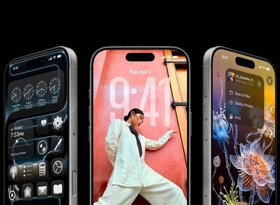 3 modely iPhonu 17 Pro, pohled zepředu, vedle sebe, ukázka aplikace Světový čas, zamknutá obrazovka v iOS 26 a ukládání z aplikace Poznámky.