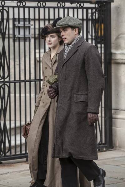 Pan Selfridge - Epizoda 10 - Z filmu - Aisling Loftus, Trystan Gravelle