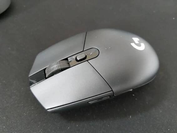 logitech g305 small gaming mouse