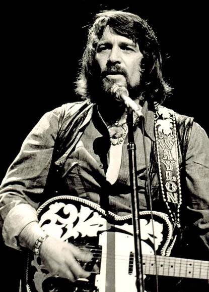 Soubor:Waylon Jennings in 1976.jpg