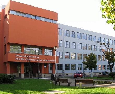 Fakulta elektrotechniky a informatiky - Univerzita Pardubice - Vysoké školy