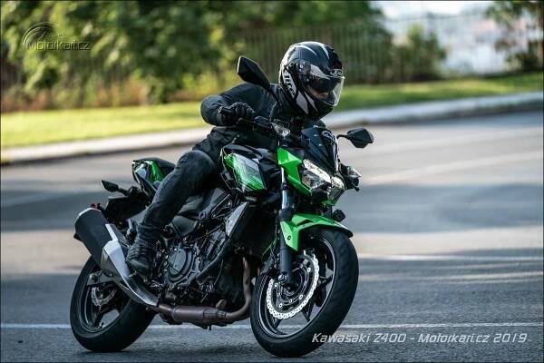 Kawasaki Z400 | Katalog motocyklů a motokatalog na Motorkáři.cz