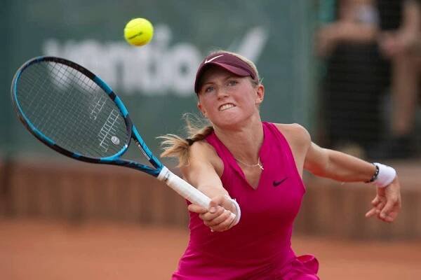 Tennis Tracker: Samson a Valentová jsou v semifinále French Open, Fruhvirtová v největším čtvrtfinále