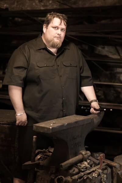 Juha-Tapio Anttonen | Juhis | Anttonen | Irvikuvat | Blowtorch | Antonio | Kotisivut