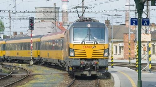 Levně vlakem do Chorvatska: Regiojet nabízí zpáteční jízdenky do Rijeky za 1 180 Kč
