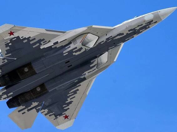 Rusko vybavilo letouny Su-57 sadou pro zabezpečenou komunikaci založenou na umělé inteligenci