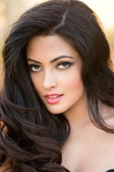 Riya Sen herečka