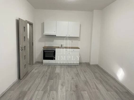Pronájem bytu 1+kk, 26m² - Milovice - Mladá | SIMPLY REALITY