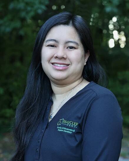 About Our Dental Team | We Are A Trusted and Reliable Dentist Near You 