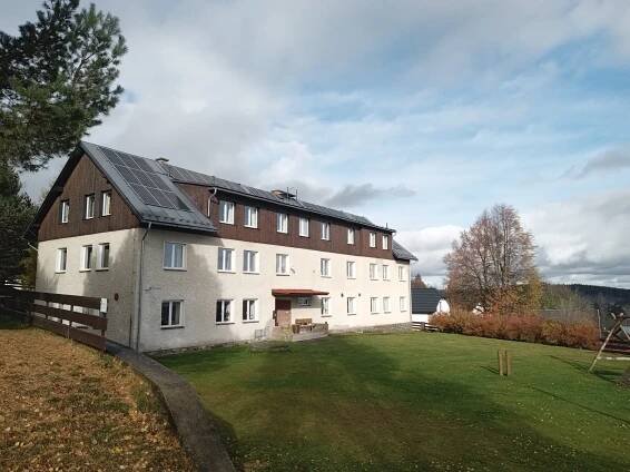 Pohoda v jižních Čechách: hotel s velkou zahradou a polopenzí či snídaní