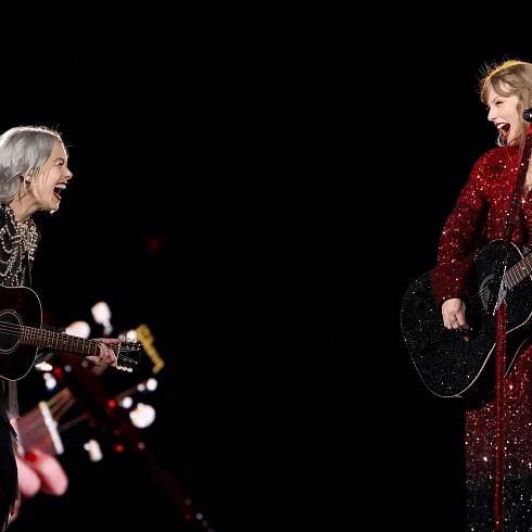 Taylor Swift Performs “Nothing New” With Phoebe Bridgers in Nashville