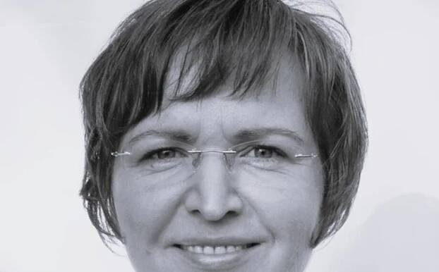 Fakulta zveřejnila fotku a jméno jedné z obětí, střelbu nepřežila ředitelka