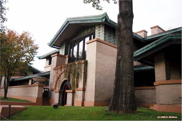 Frank Lloyd Wright Prairie School Architecture in Illinois Photo Gallery by Rick McNees on McNees.org 