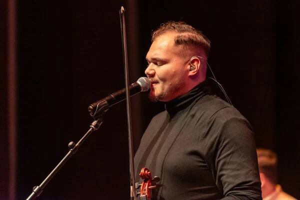 1. Adventný koncert v znamení oceňovania osobností mesta Trebišov za rok 2024 | MESTO TREBIŠOV