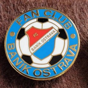 NÁŠ FOTBAL_FAN CLUB FC BANÍK OSTRAVA - MODRÁ / ZLATÁ - Odznaky, nášivky a medaile
