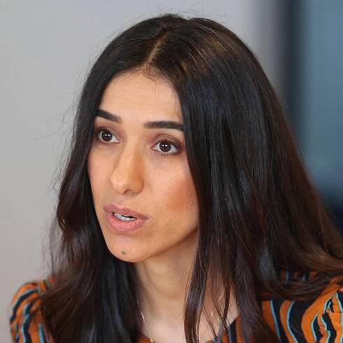 (Archiv) Porträt von Friedensnobelpreisträgerin Nadia Murad.