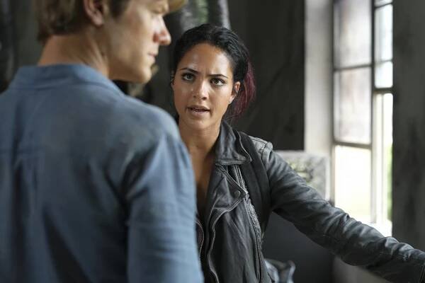 MacGyver - Windmill + Acetone + Celluloid + Firing Pin - Z filmu - Tristin Mays