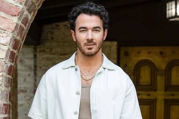 Kevin Jonas on NBC's Claim to Fame.