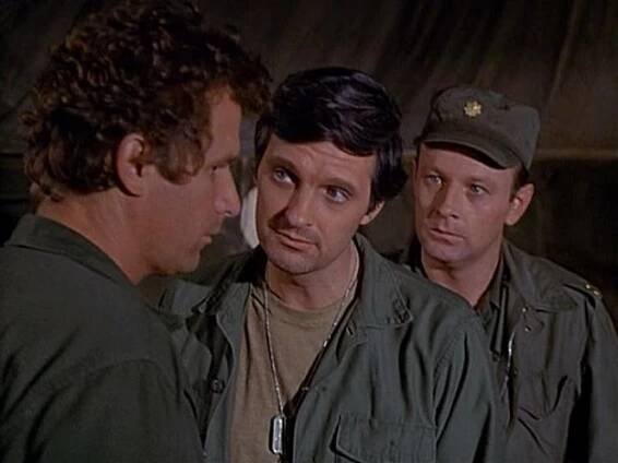 Wayne Rogers, Alan Alda, Larry Linville - M*A*S*H - George - Z filmu