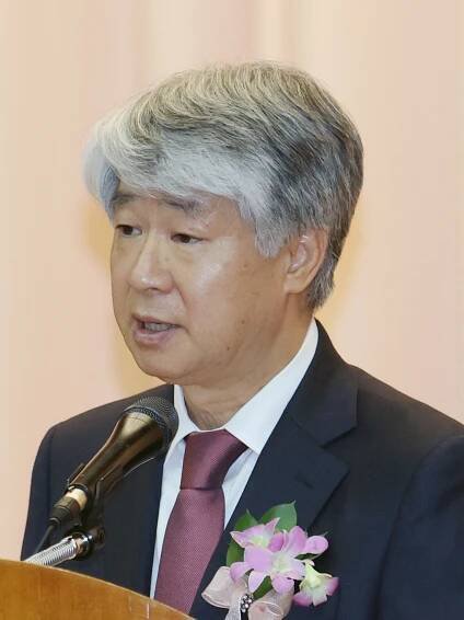 Lee Jong-seok (judge)