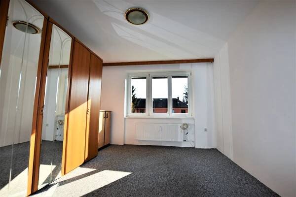 Pronájem bytu 2+1 55 m², Meluzínova, Brno - Židenice